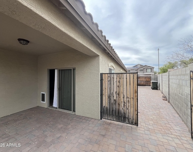 16597 W Madison Street - Photo Thumbnail 9