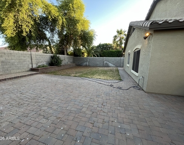 16597 W Madison Street - Photo Thumbnail 3