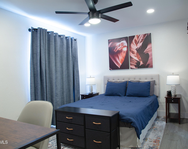 700 W University Drive - Photo Thumbnail 8
