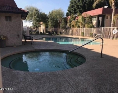 700 W University Drive - Photo Thumbnail 16