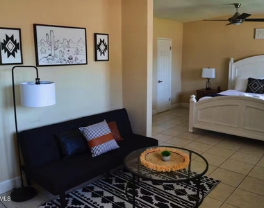 7501 E Minnezona Avenue - Photo Thumbnail 22