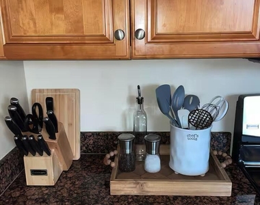 7501 E Minnezona Avenue - Photo Thumbnail 7