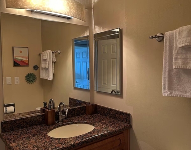 7501 E Minnezona Avenue - Photo Thumbnail 17