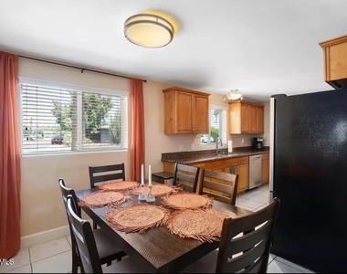 7501 E Minnezona Avenue - Photo Thumbnail 11