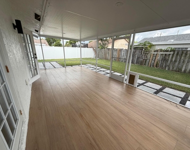 6249 Foster Street - Photo Thumbnail 24