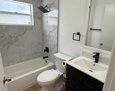 6249 Foster Street - Photo Thumbnail 8