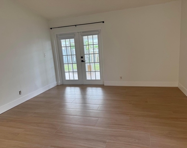 6249 Foster Street - Photo Thumbnail 19