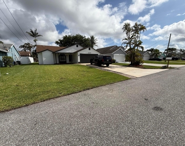 6249 Foster Street - Photo Thumbnail 22