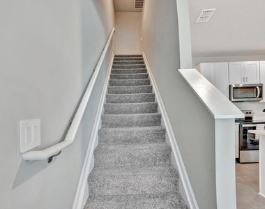 345 Se Angler Drive - Photo Thumbnail 18
