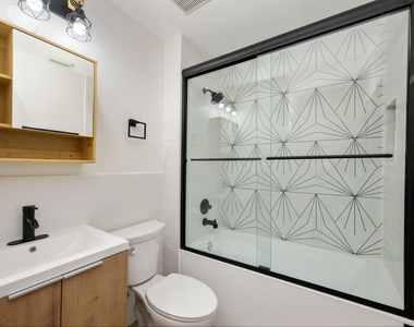 5214 Stacy Street - Photo Thumbnail 8