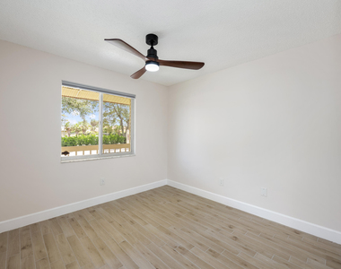 5214 Stacy Street - Photo Thumbnail 9