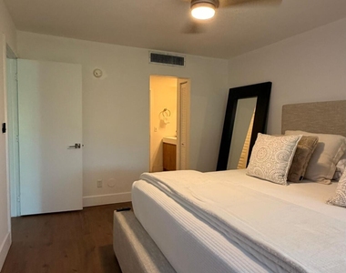 5750 Nw 64th Avenue - Photo Thumbnail 9