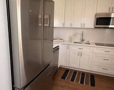 5750 Nw 64th Avenue - Photo Thumbnail 3
