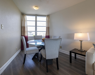 6911 Environ Boulevard - Photo Thumbnail 7