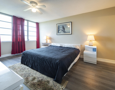 6911 Environ Boulevard - Photo Thumbnail 11