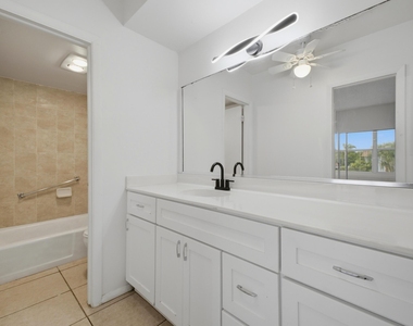 6289 Lear Drive - Photo Thumbnail 15