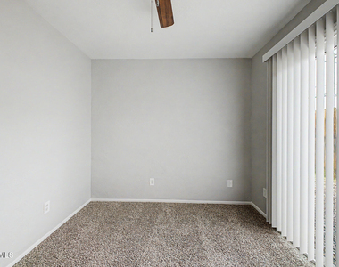 10033 N 9th Avenue - Photo Thumbnail 4