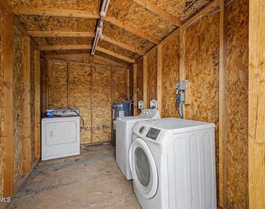 10033 N 9th Avenue - Photo Thumbnail 9