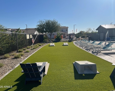 14274 W Bronco Trail - Photo Thumbnail 27