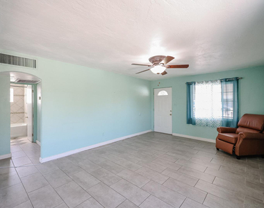 2217 E Harvard Street - Photo Thumbnail 25