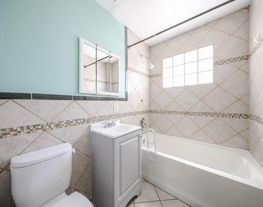 2217 E Harvard Street - Photo Thumbnail 11