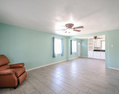2217 E Harvard Street - Photo Thumbnail 30