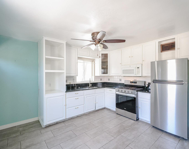 2217 E Harvard Street - Photo Thumbnail 21