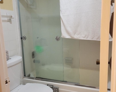 2828 Casita Way - Photo Thumbnail 2