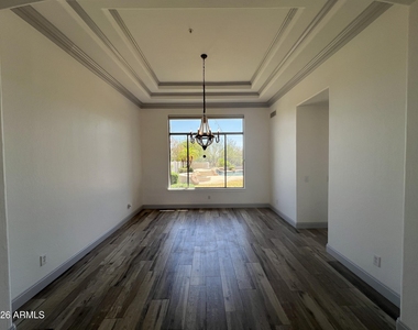 23003 N 77th Way - Photo Thumbnail 7
