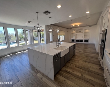 23003 N 77th Way - Photo Thumbnail 10