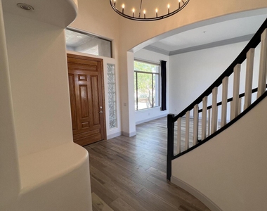 23003 N 77th Way - Photo Thumbnail 4