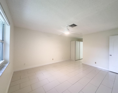 13741 Flora Place - Photo Thumbnail 11