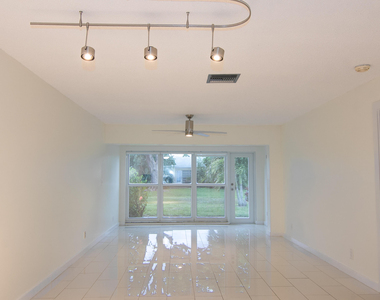13741 Flora Place - Photo Thumbnail 7