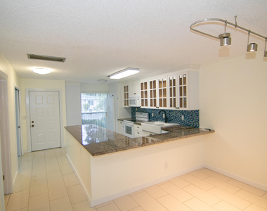 13741 Flora Place - Photo Thumbnail 6