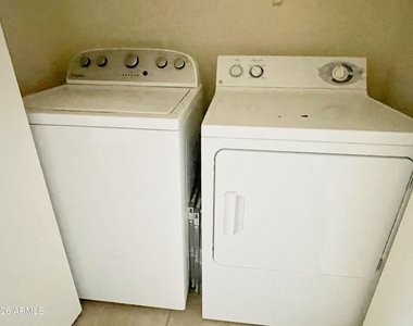 5757 W Eugie Avenue - Photo Thumbnail 14