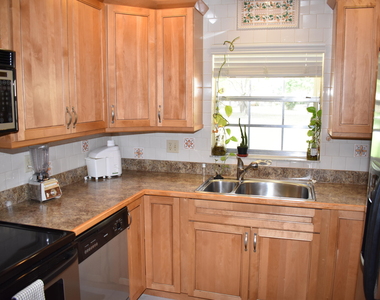 5126 Lakefront Boulevard - Photo Thumbnail 7
