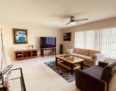 5126 Lakefront Boulevard - Photo Thumbnail 2