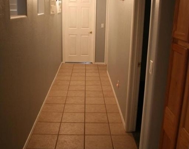 12710 W Earll Drive - Photo Thumbnail 20