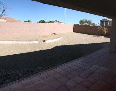 12710 W Earll Drive - Photo Thumbnail 21