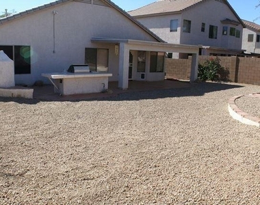 12710 W Earll Drive - Photo Thumbnail 5