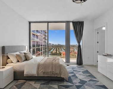 151 N Seabreeze Boulevard - Photo Thumbnail 15