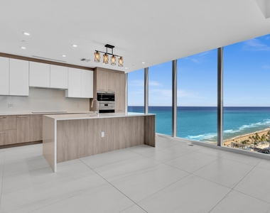 151 N Seabreeze Boulevard - Photo Thumbnail 11