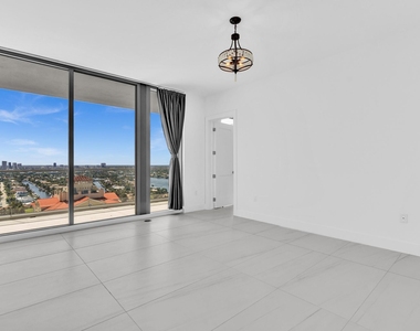 151 N Seabreeze Boulevard - Photo Thumbnail 13