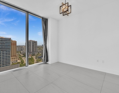 151 N Seabreeze Boulevard - Photo Thumbnail 27