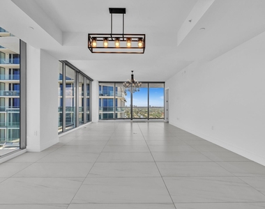 151 N Seabreeze Boulevard - Photo Thumbnail 34