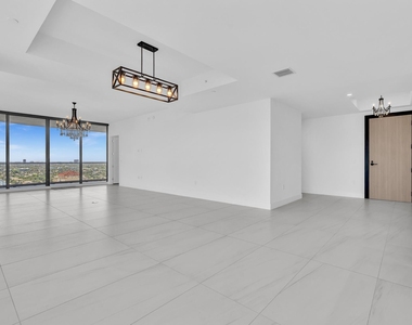 151 N Seabreeze Boulevard - Photo Thumbnail 6