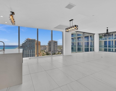 151 N Seabreeze Boulevard - Photo Thumbnail 7