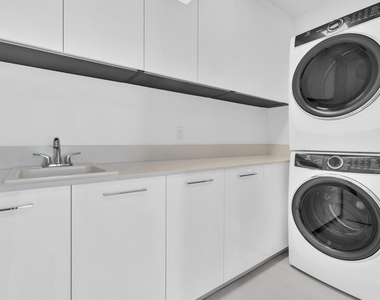 151 N Seabreeze Boulevard - Photo Thumbnail 25