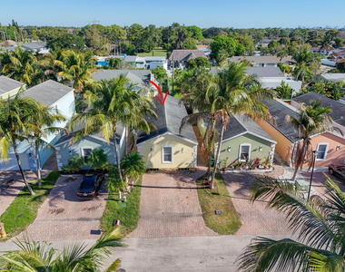 3125 Shelby Way - Photo Thumbnail 23