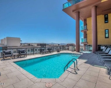 310 S 4th Street - Photo Thumbnail 15